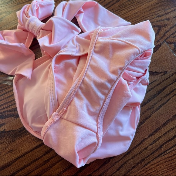 Cremieux One Shoulder One Piece Bow Bathing Suit, Pinky Peach, size Small - Picture 7 of 10